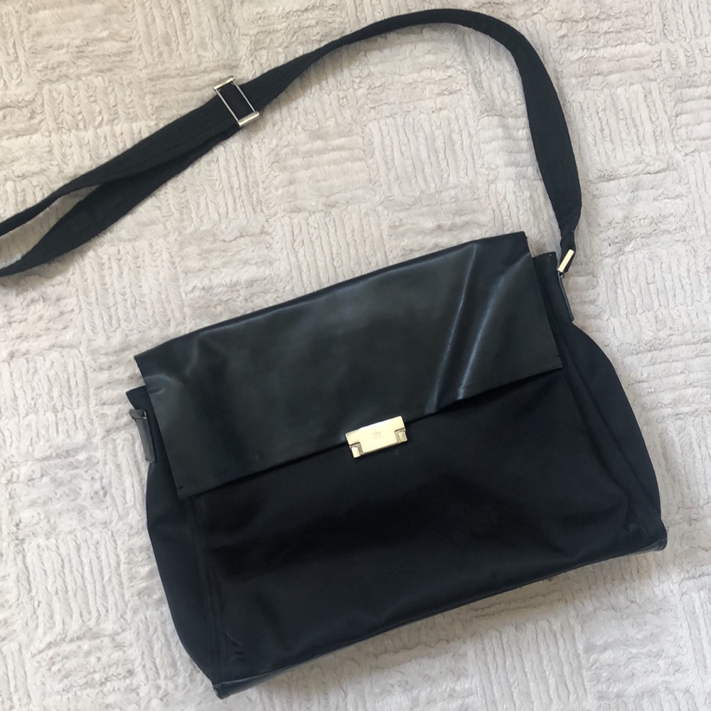 City DKNY black nylon bag - handle needs repair